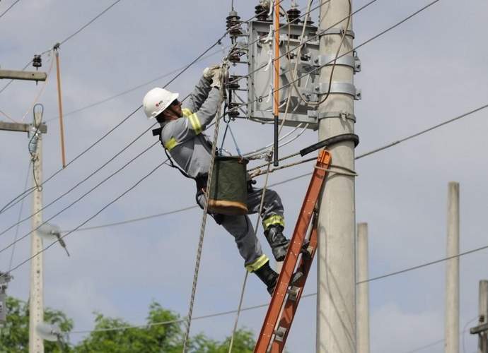 /20302cemig_manutencao.jpg